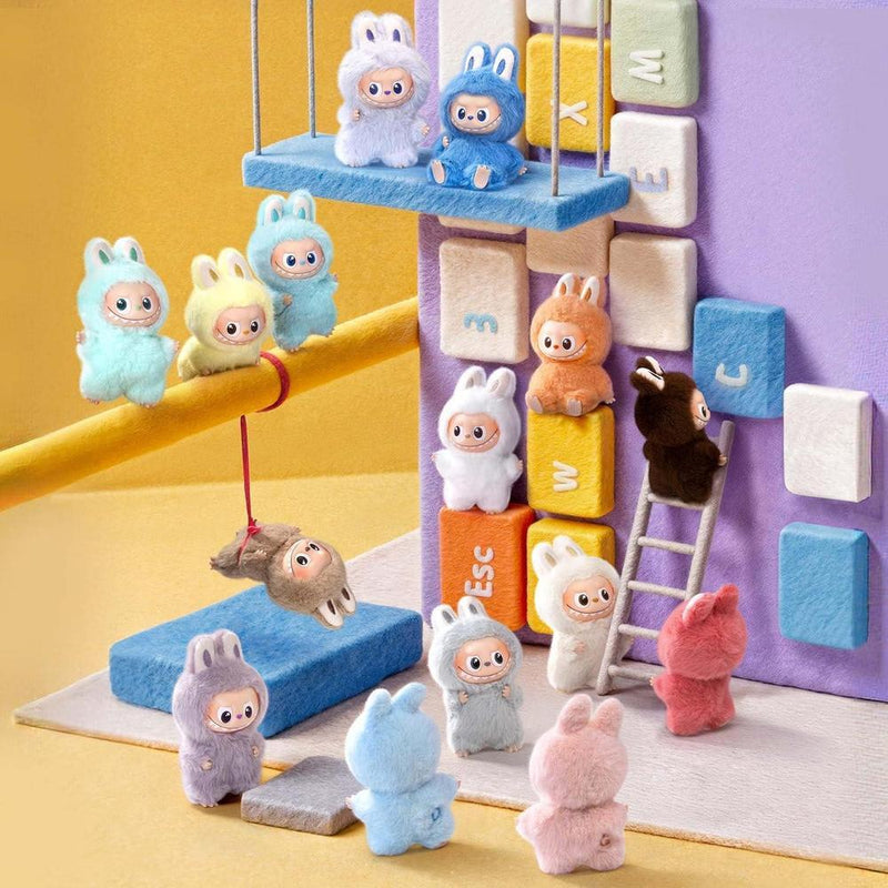 POP MART The Monster Series - Caja ciega con colgante de felpa, juguetes Labubu, regalos para niñas y niños, caja individual