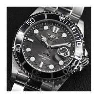 Reloj de cuarzo Invicta Pro Diver para hombre con correa de acero inoxidable y resistencia al agua