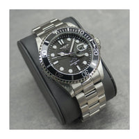 Reloj de cuarzo Invicta Pro Diver para hombre con correa de acero inoxidable y resistencia al agua