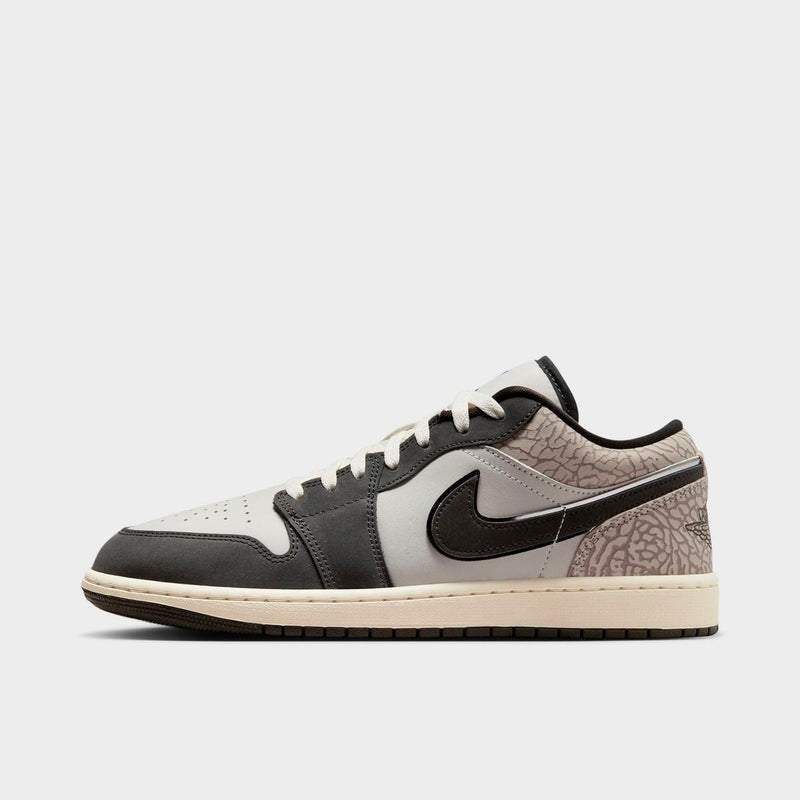 Jordan Men's Air Jordan Retro 1 Low OG SE Casual Shoes