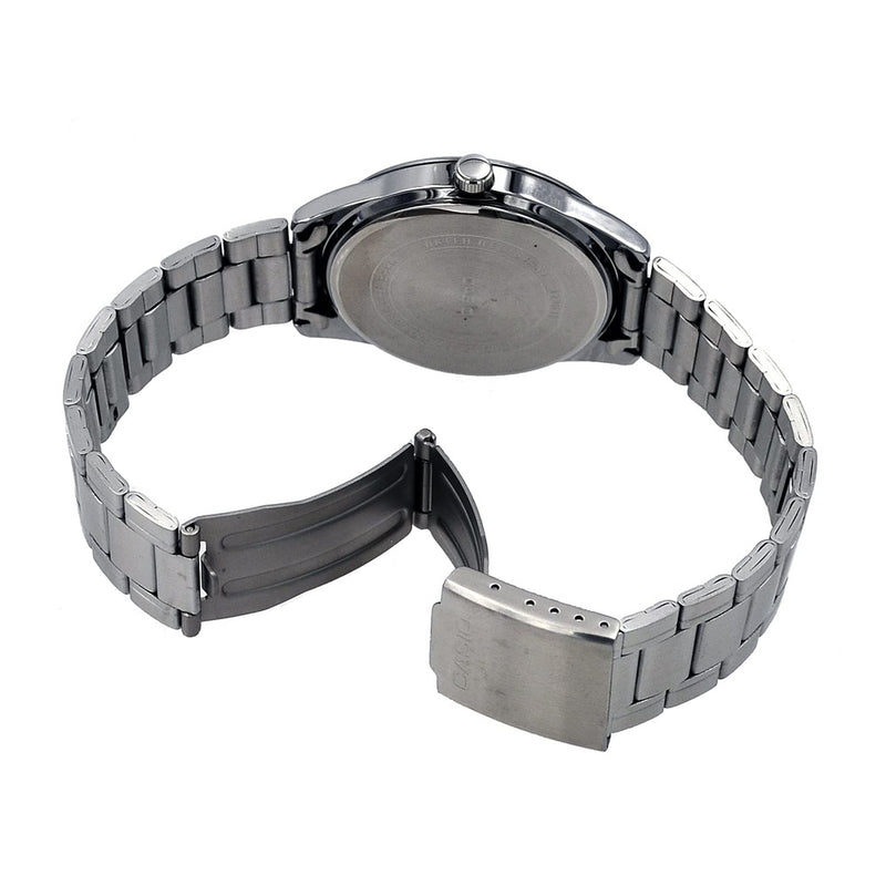 Reloj analógico Casio de acero inoxidable con esfera negra romana, movimiento de cuarzo para hombre