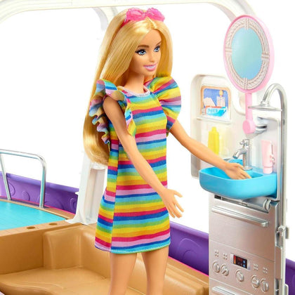 Barbie Dream Boat Playset con más de 20 accesorios temáticos oceánicos incluye tobogán, piscina y delfín