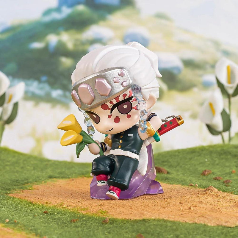 POP MART Demon Slayer - Figuras de la serie de flores de nacimiento, diseño aleatorio en caja ciega, colección y decoración