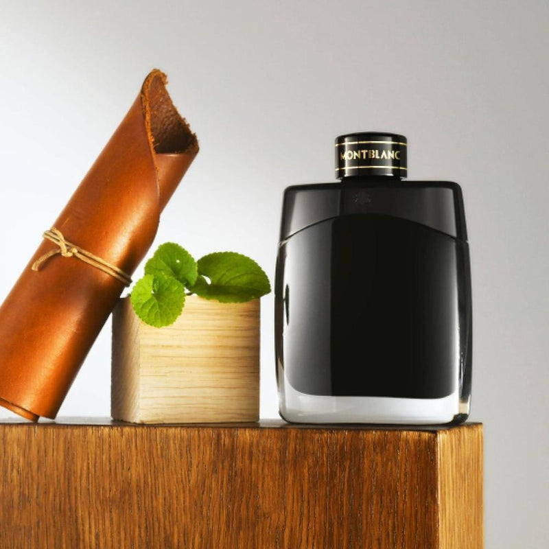 MONTBLANC Legend Eau de Parfum, fragancia duradera con notas de violeta, geranio y madera vibrante, tipo fougère aromático