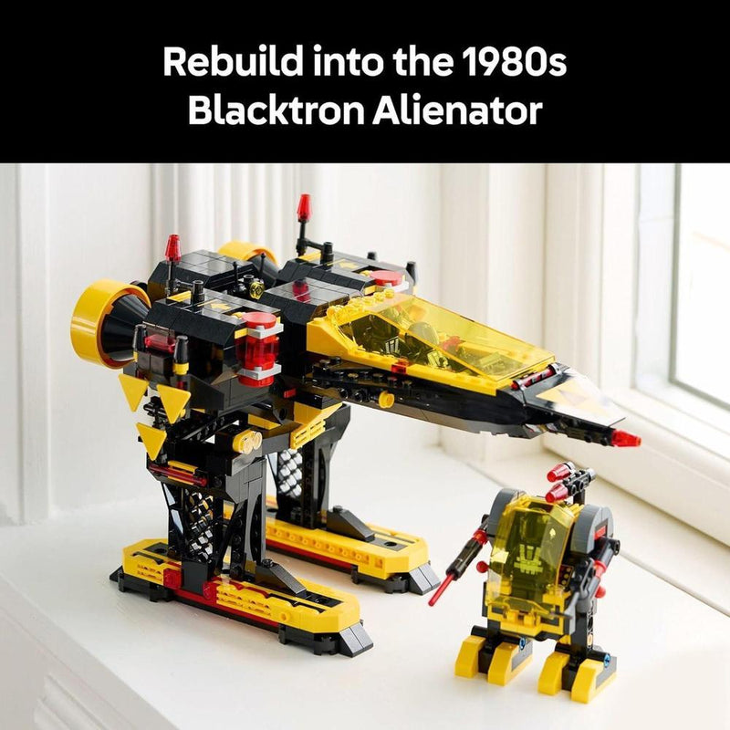 LEGO Icons Blacktron Renegade, set de construcción para adultos, bloques coleccionables, idea de regalo para fanáticos