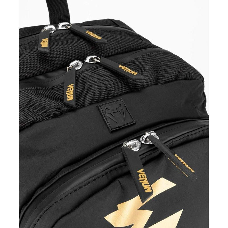 Mochila Venum Challenger Pro Evo con diseño ergonómico, correas ajustables y capacidad de 22,5 litros