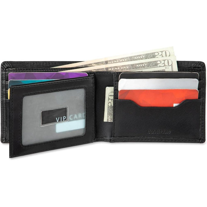 Billetera Calvin Klein de cuero con tecnología RFID, múltiples ranuras para tarjetas y ventana de identificación