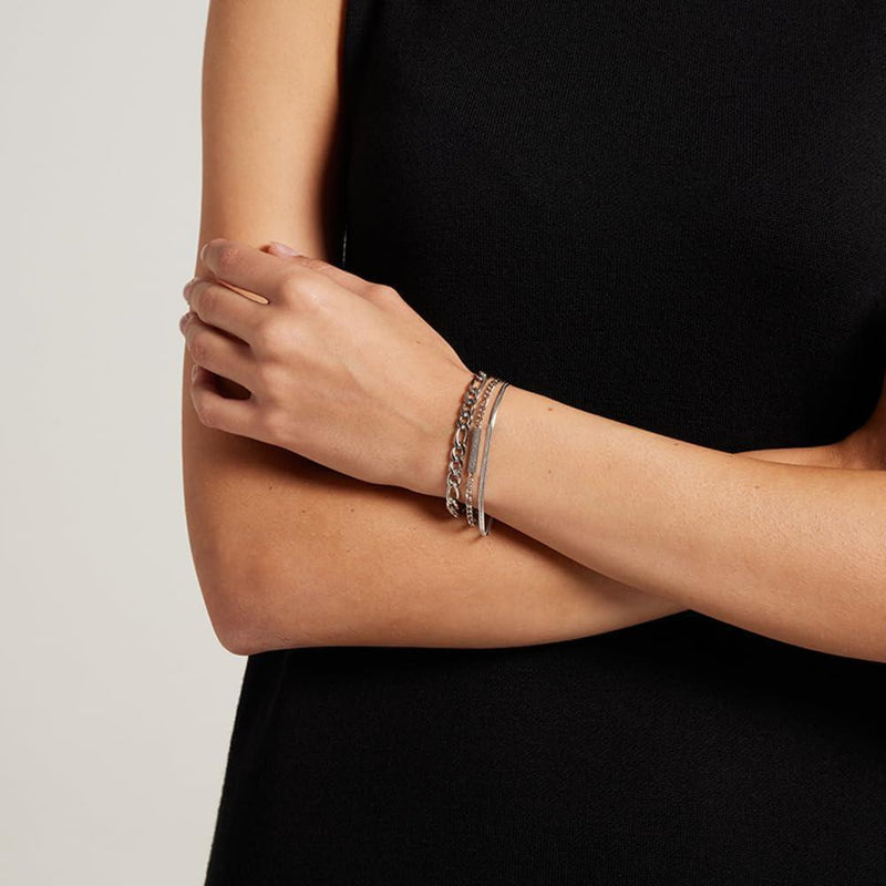 Calvin Klein Pulsera de Cadena Enlazada para Mujer, Acero Inoxidable, Sin Piedra Preciosa, Color Plata, Modelo 35700003