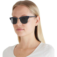 Ray-Ban Clubmaster RB3016 Lentes de sol cuadrados con protección UV y diseño clásico retro