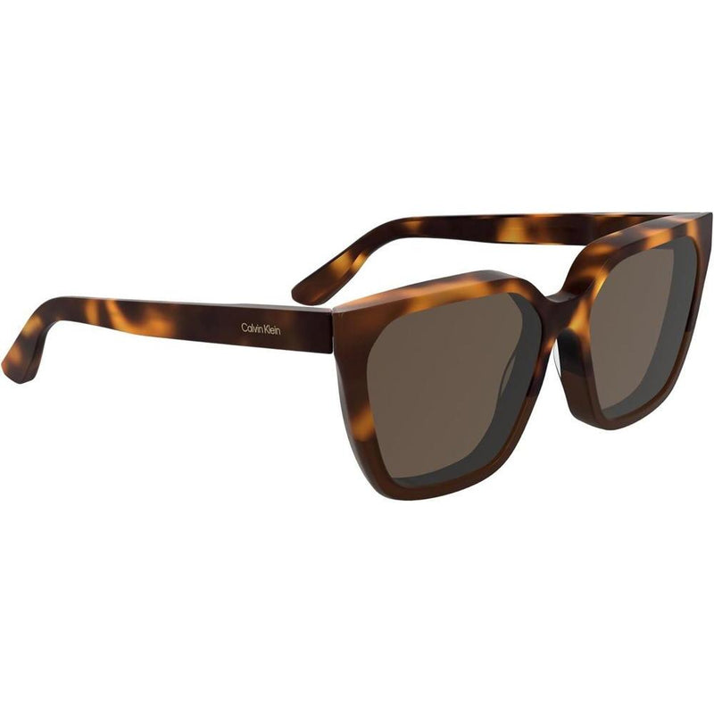 Gafas de sol cuadradas para mujer de Calvin Klein, eco-amigables y elegantes, con acetato renovado y logotipo discreto