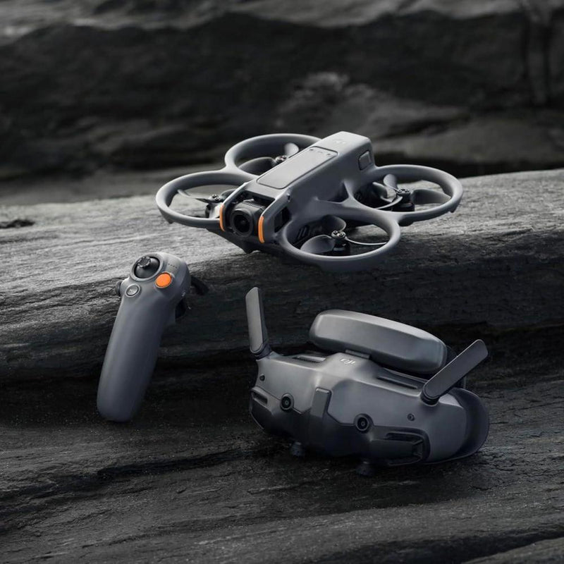 DJI Avata 2 Fly More Combo con batería y Goggles, dron FPV 4K de experiencia inmersiva, para principiantes y contenido POV